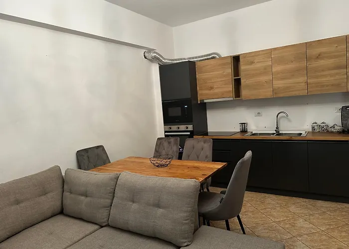 Central Stay Vlora * Avlonya