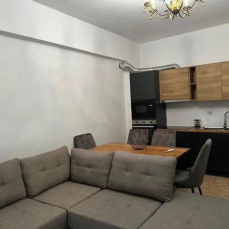 Central Stay Vlora Appartamento *